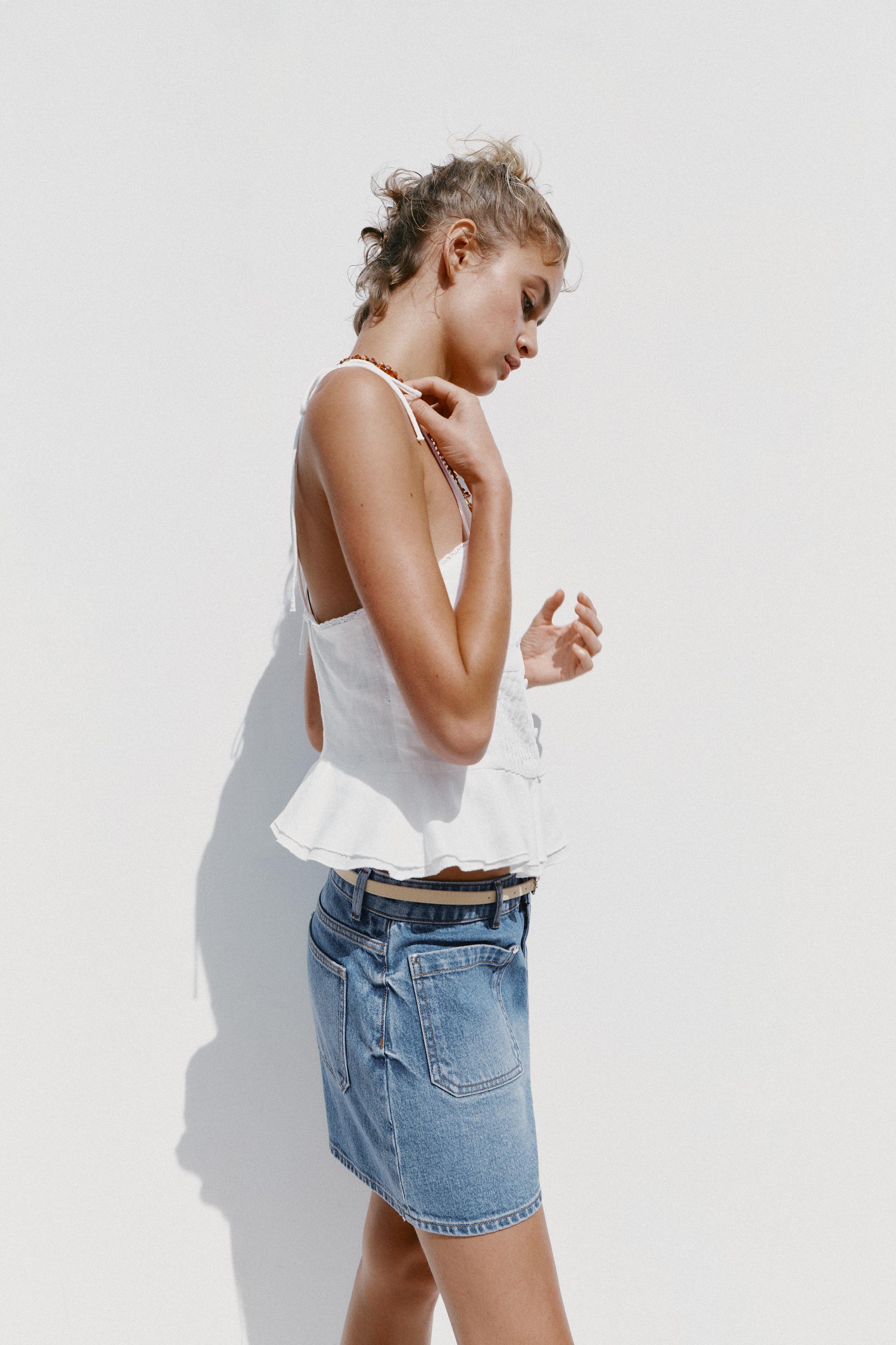 ROMANTIC PINTUCK LINEN TOP